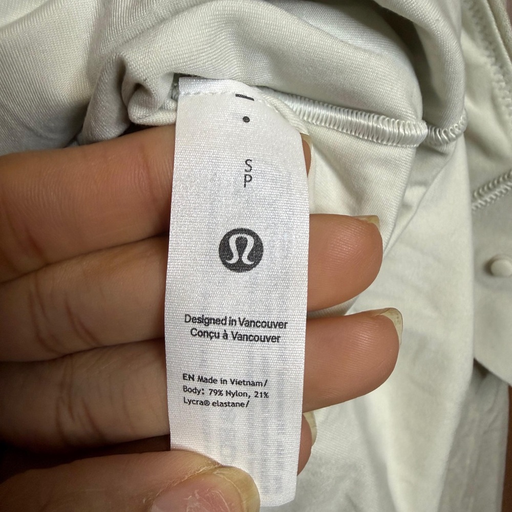 NWT- Lululemon Wundermost Ultra-Soft Nulu Square-Neck Long-Sleeve Bodysuit Shine - Picture 11 of 16